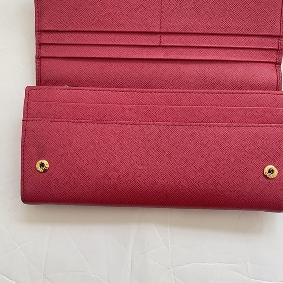 Prada Coral pink/ Peonia gold trim Saffiano leather long wallet - Picture 5 of 13